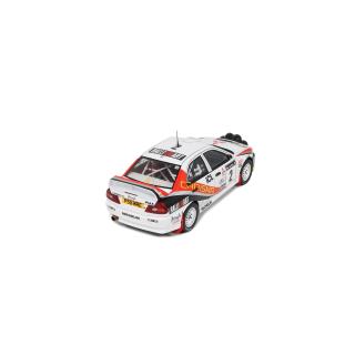 MITSUBISHI CARISMA GT GR.A R. BURNS RAC RALLY 1997 OttO mobile 1:18 Resinemodell (Türen, Motorhaube... nicht zu öffnen!)